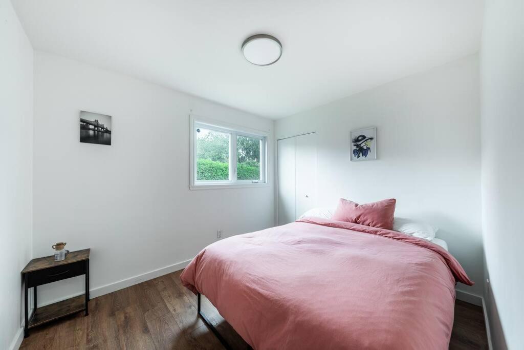 Spacious 4Br House Close To Dt Apartment Brossard Exterior photo