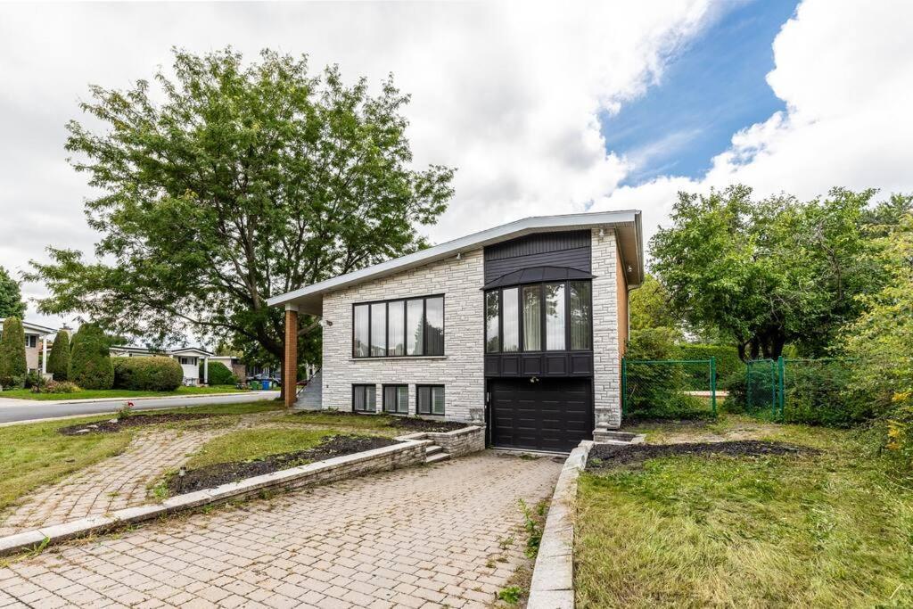 Spacious 4Br House Close To Dt Apartment Brossard Exterior photo